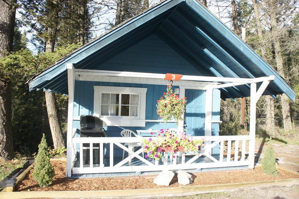 Fairmont Mountain Bungalows Fairmont Hot Springs Room photo